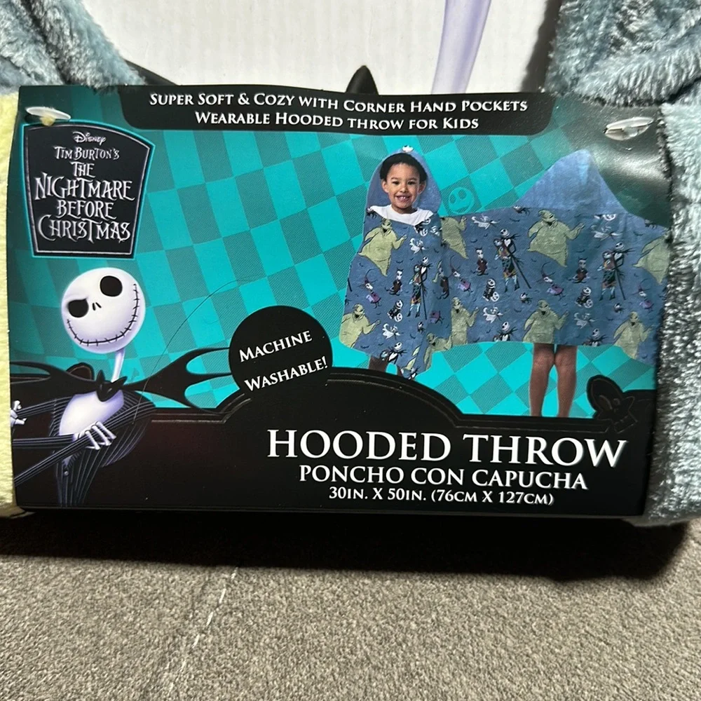 🥰🥰The Nightmare Before Christmas Hooded Throw🥰🥰